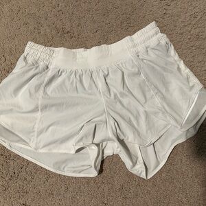 Lululemon Low Rise Hotty Hot Short